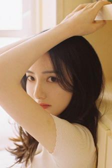 宝妈怕娃闹给同机乘客备100份礼袋